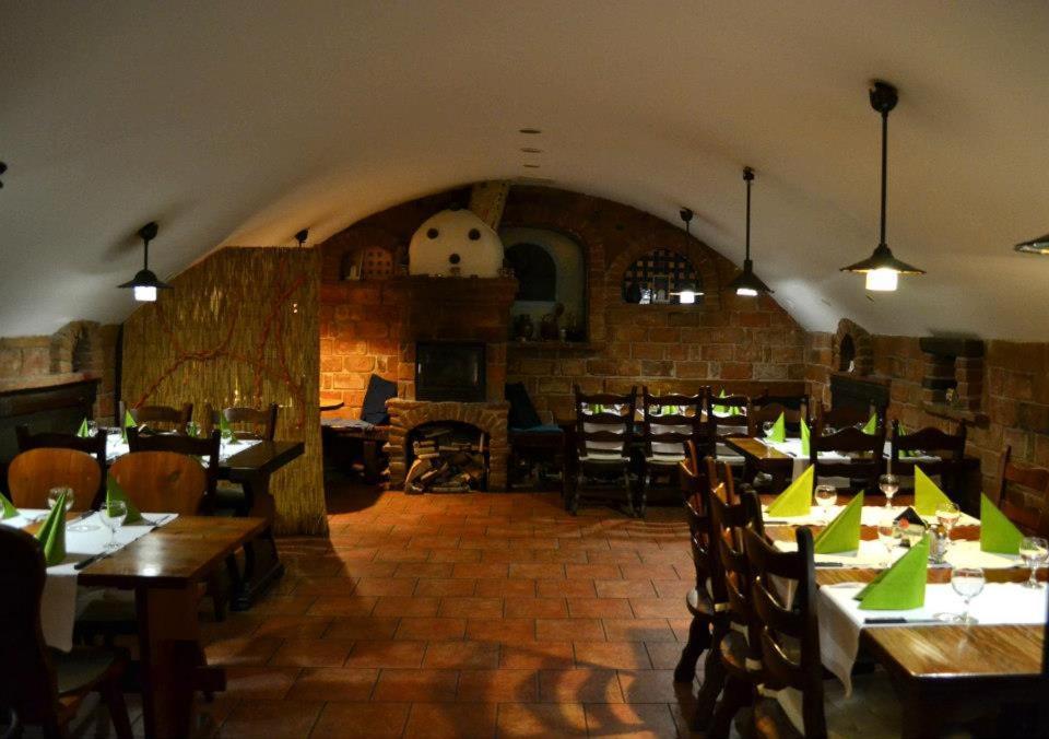 Pension Pavir Zidlochovice ภายนอก รูปภาพ