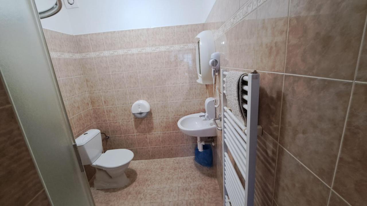 Pension Pavir Zidlochovice ภายนอก รูปภาพ