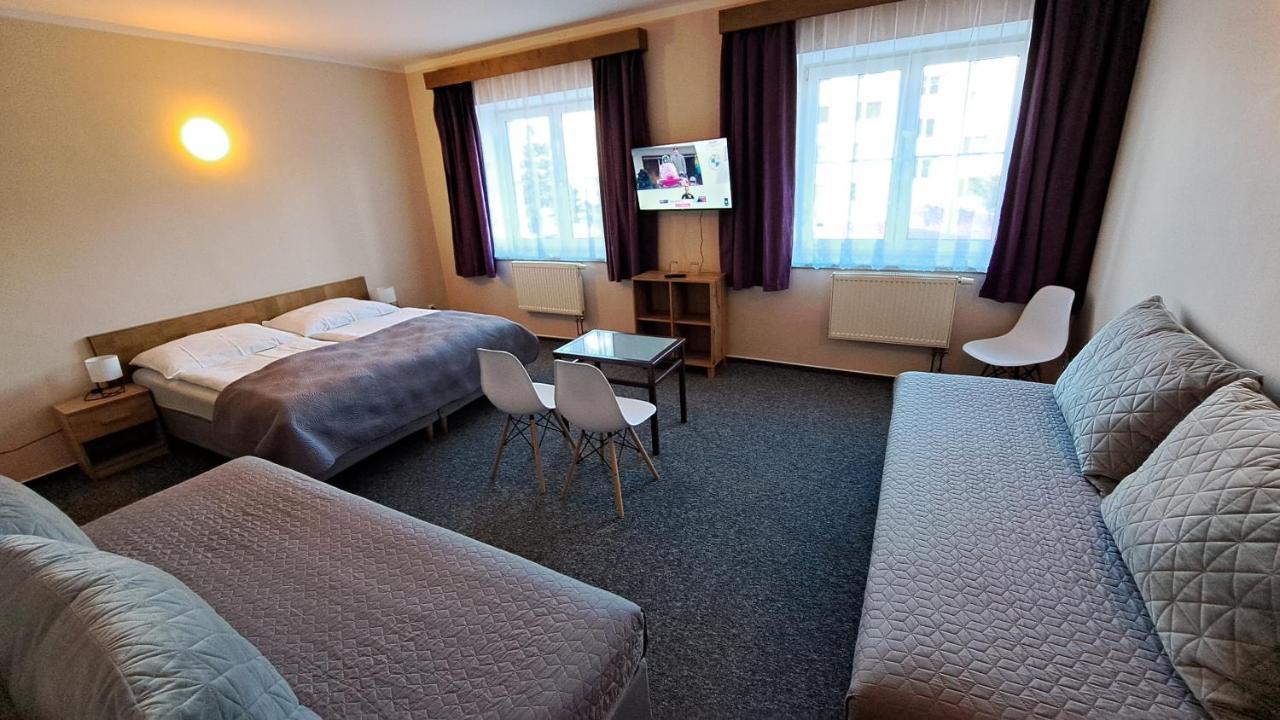 Pension Pavir Zidlochovice ภายนอก รูปภาพ